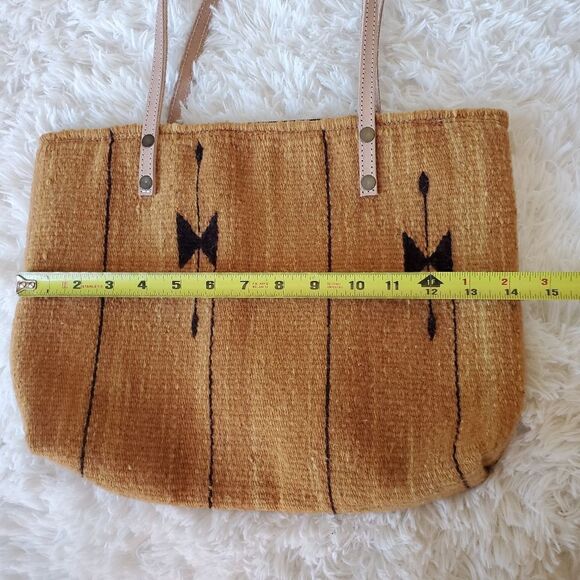 Hand Made Wool Tote Bag - Picture 5 of 7